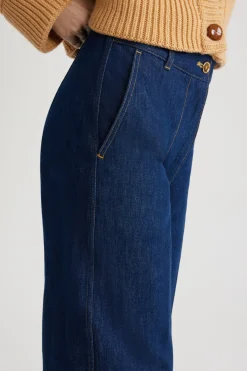 Charakteristische Denim-Hose