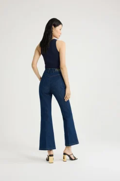 Hose mit ausgestelltem Bein aus Bio-Baumwolldenim