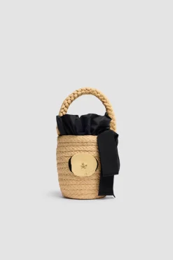 Ikonische Tasche aus Raffiabast