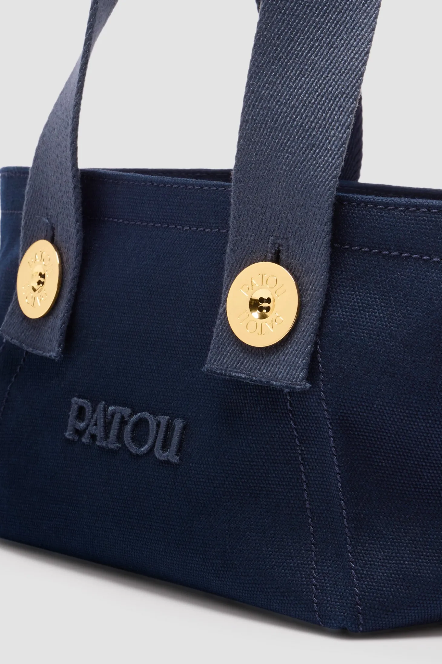 Kleiner trapezförmiger Patou Shopper mit Logo aus Baumwollcanvas