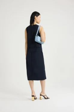 Midikleid mit Gürtel aus leichtem recyceltem Nylon