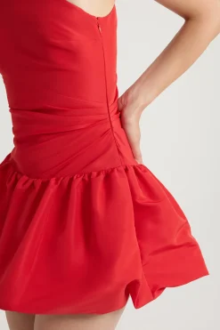 Minikleid mit einer Schulter aus recycelter Faille