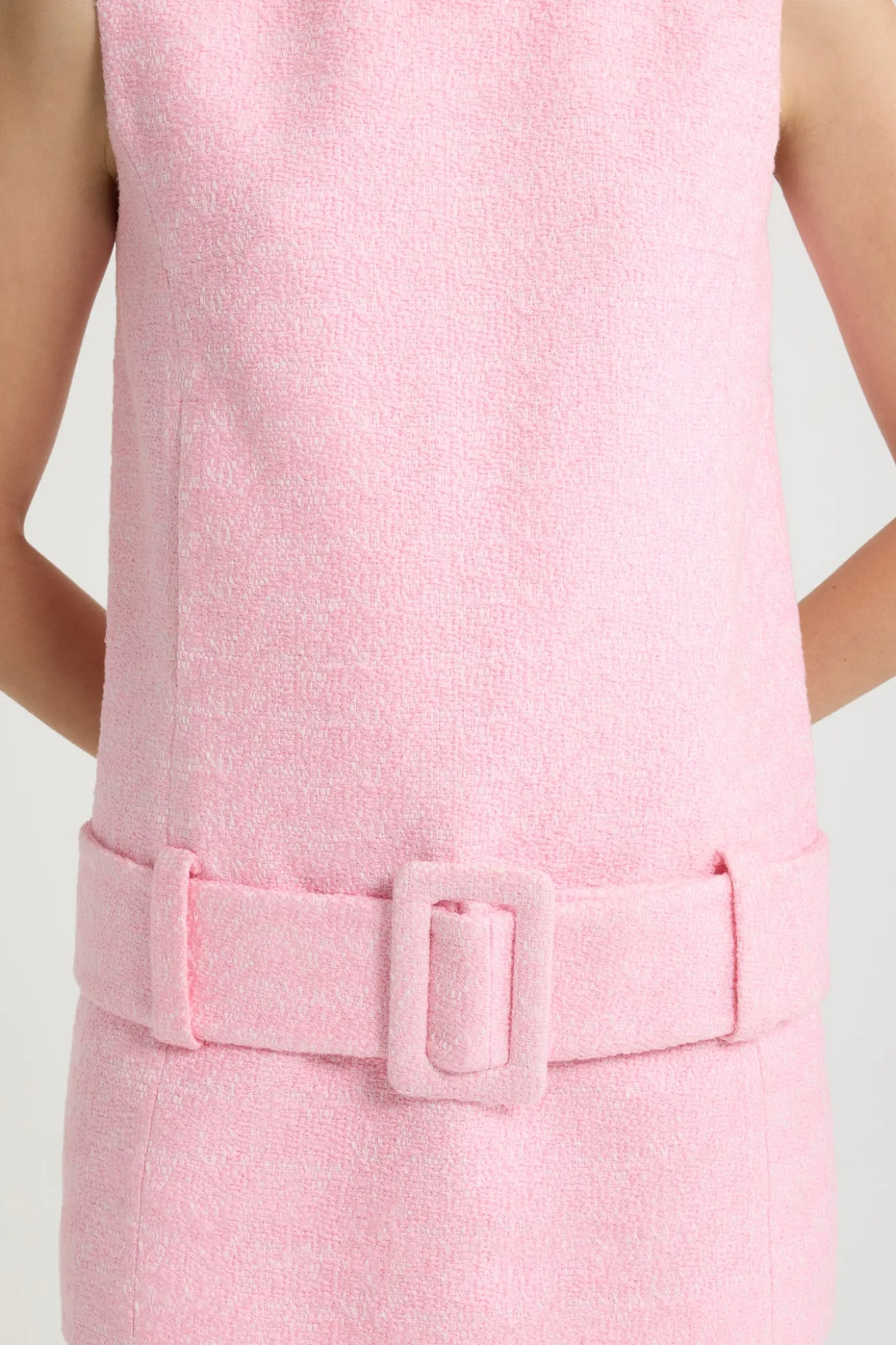 Minikleid mit Gürtel aus leichtem Bio-Baumwolltweed