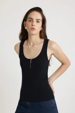 Tanktop mit U-Boot-Ausschnitt aus gerippter Bio-Baumwollmischung