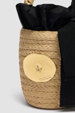 Ikonische Tasche aus Raffiabast